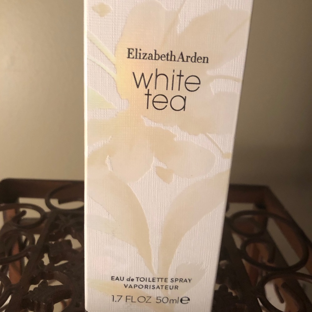 Elizabeth Arden White Tea Eau de Toilette Spray